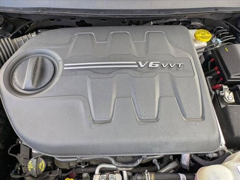 Used 2020 Jeep Cherokee Limited AWD/4WD image 21