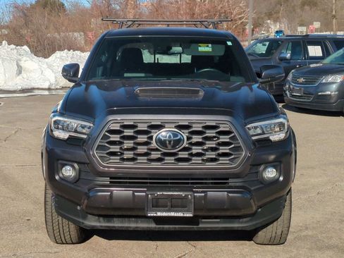 Used 2023 Toyota Tacoma TRD Sport w/ Black Out Package (TMS) AWD/4WD image 9