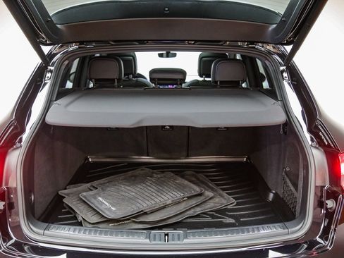 Certified 2023 Porsche Macan S AWD/4WD image 31