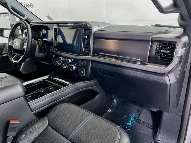 Used 2026 Ford F450 Platinum AWD/4WD image 31