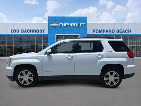 Used 2017 GMC Terrain SLE FWD image 4