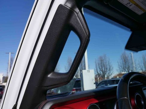 Used 2020 Jeep Gladiator Rubicon image 29