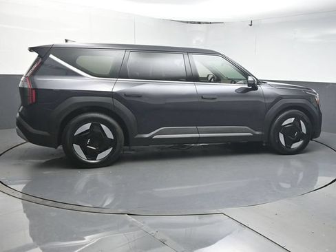 Used 2026 Kia EV9 Light RWD image 8