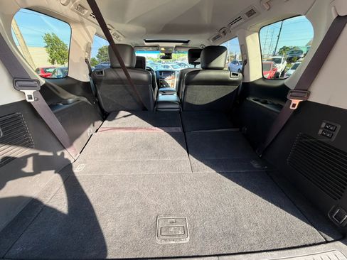 Used 2017 Nissan Armada Platinum AWD/4WD image 33