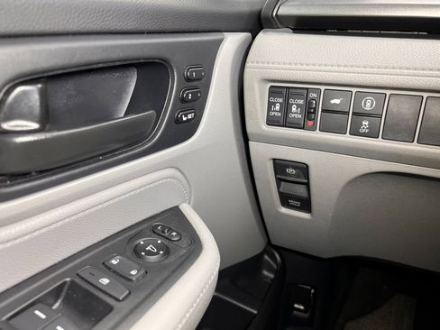 Used 2024 Honda Odyssey EX-L image 7