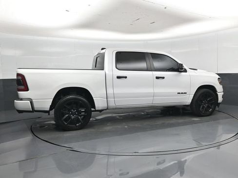 Used 2024 RAM 1500 Laramie AWD/4WD image 3