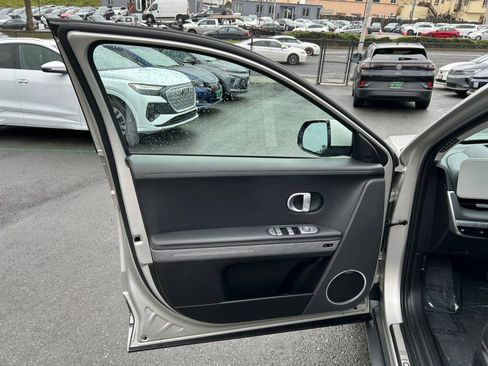 Used 2023 Hyundai Ioniq 5 Limited image 10
