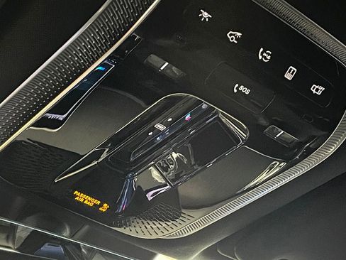 Used 2022 Mercedes-Benz S 500 4MATIC w/ AMG Line Package image 50