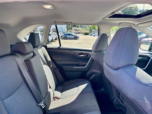 Certified 2025 Toyota RAV4 XLE w/ Convenience Package AWD/4WD image 14