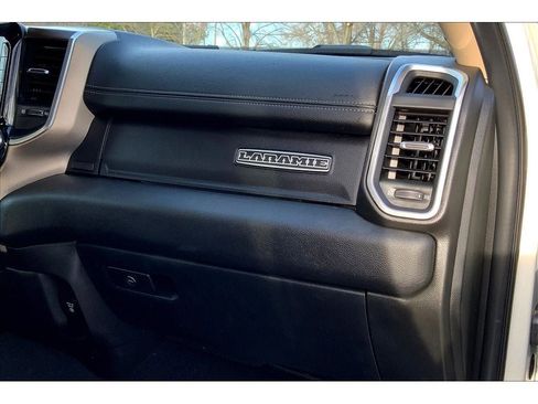 Used 2022 RAM 3500 Laramie image 17