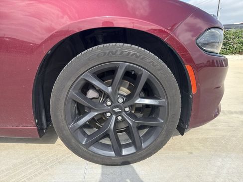 Used 2019 Dodge Charger SXT w/ Blacktop Package RWD image 8