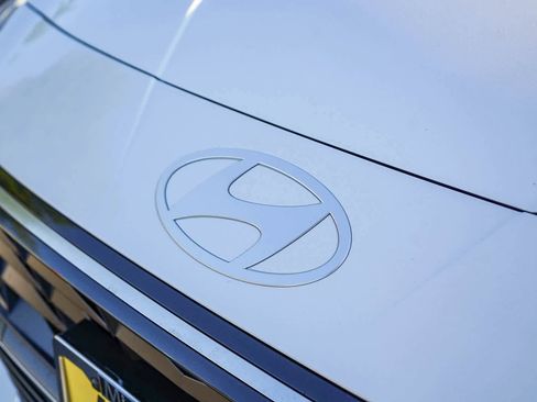 New 2026 Hyundai Elantra SEL Sport Premium image 11