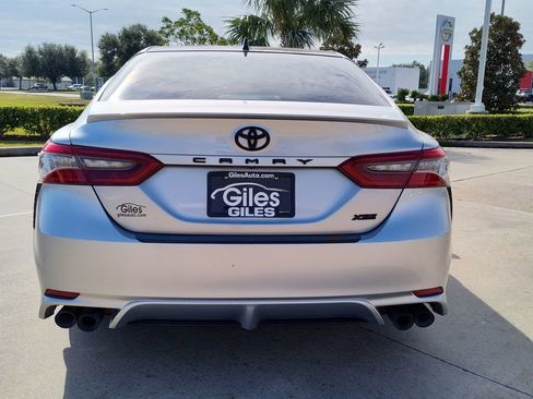 Used 2021 Toyota Camry XSE image 5