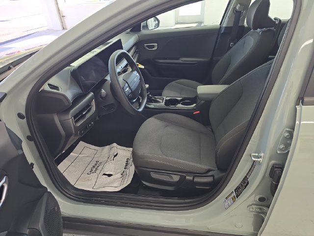 Used 2025 Kia K4 FWD image 13