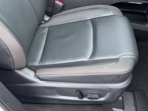 Used 2022 Nissan Pathfinder SL image 8