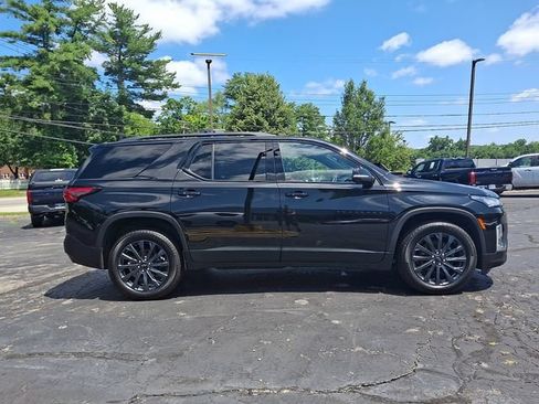 Used 2023 Chevrolet Traverse RS AWD/4WD image 7