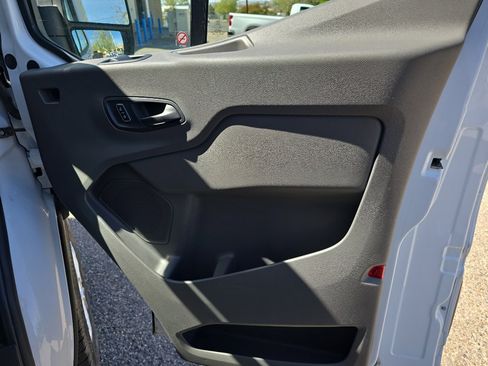 Used 2024 Ford Transit 250 Low Roof w/ Exterior Upgrade Package RWD image 23