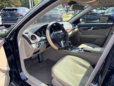 Used 2012 Mercedes-Benz C 300 4MATIC Sedan image 6