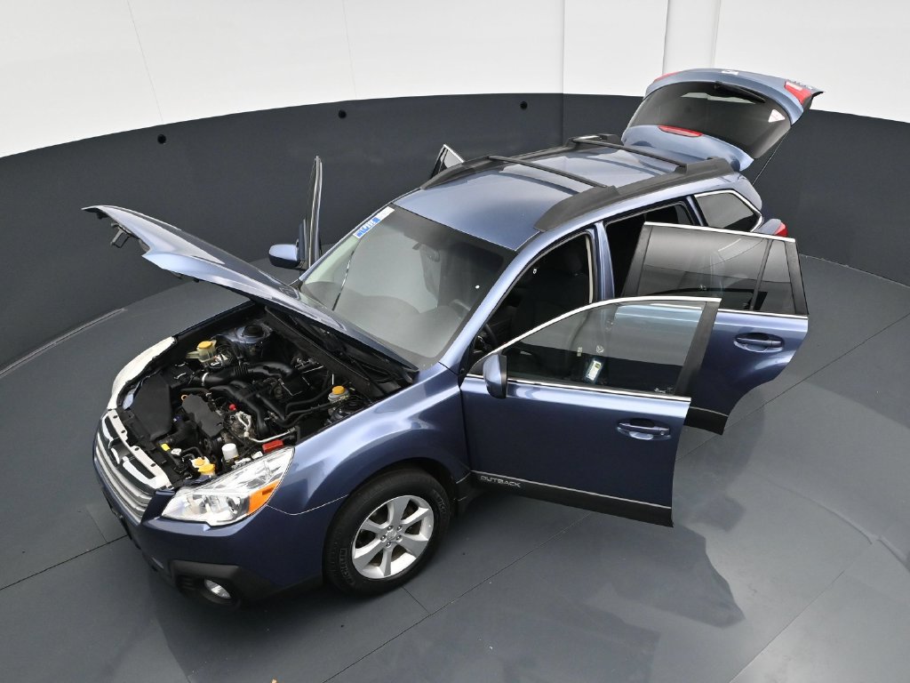Used 2013 Subaru Outback Wilderness AWD/4WD image 40