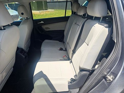 Used 2019 Volkswagen Tiguan SE AWD/4WD image 29