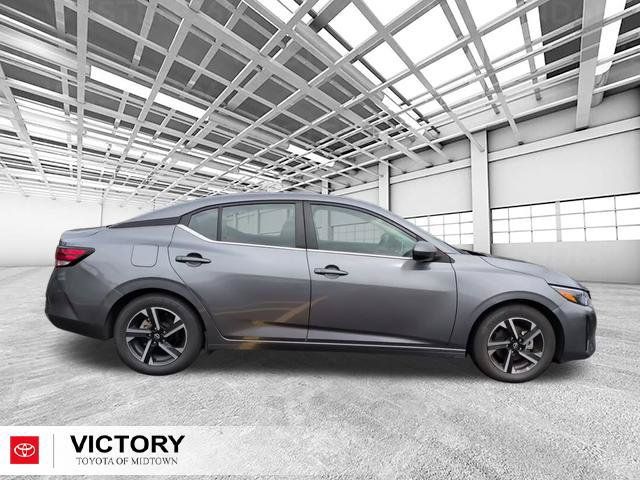 Used 2024 Nissan Sentra SV FWD image 2