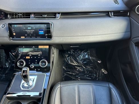 Used 2022 Land Rover Range Rover Evoque R-Dynamic SE image 29