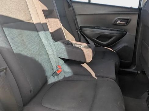 Used 2017 Chevrolet Trax LS image 15