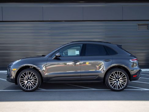 New 2026 Porsche Macan AWD/4WD image 2