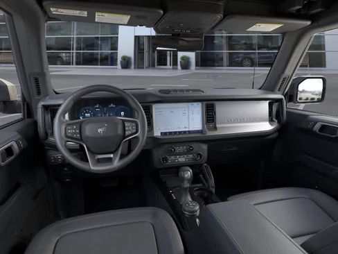 New 2026 Ford Bronco Outer Banks w/ Sasquatch Package AWD/4WD image 9