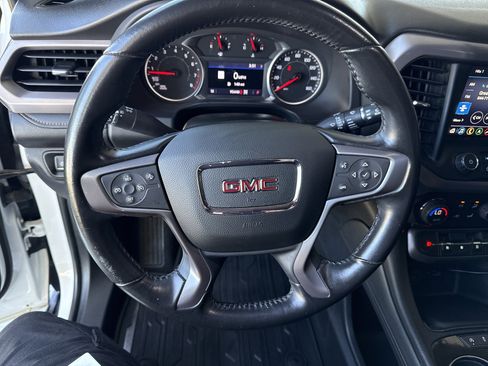 Used 2020 GMC Acadia AT4 w/ LPO, 'HIT The Road' Package AWD/4WD image 17