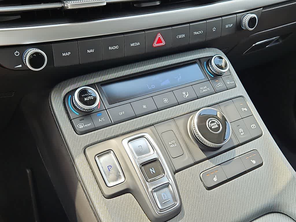 Used 2025 Hyundai Palisade SEL FWD image 15