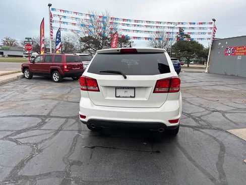 Used 2014 Dodge Journey SXT w/ Flexible Seating Group image 8