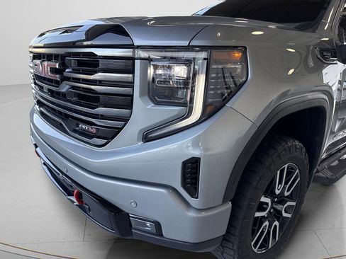 Used 2025 GMC Sierra 1500 AT4 w/ AT4 Premium Package image 8