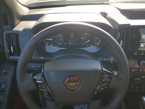 Used 2025 Nissan Frontier Pro-X w/ Pro Premium Package image 18