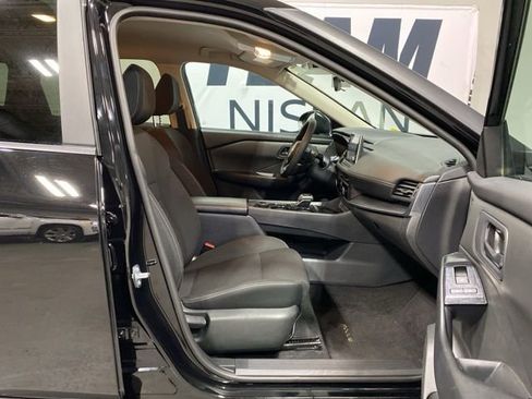 Certified 2024 Nissan Rogue S image 30