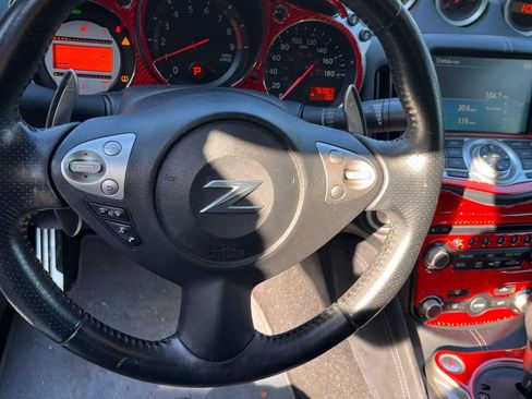 Used 2010 Nissan 370Z Touring w/ Sport Pkg image 5