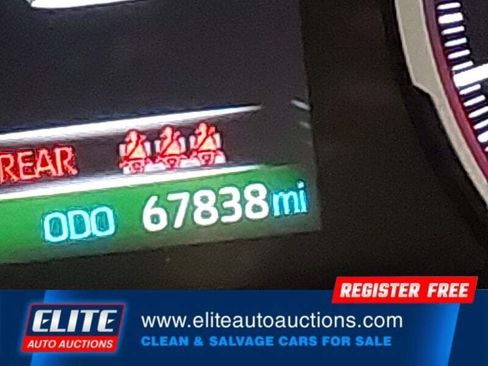 Used 2022 Toyota RAV4 LE image 29