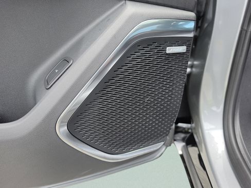 New 2026 Chevrolet Traverse RS w/ LPO, Floor Liner Package FWD image 23