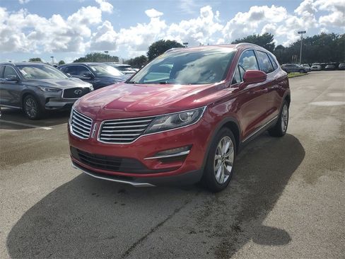 Used 2015 Lincoln MKC FWD w/ Equipment Group 101A Select image 2