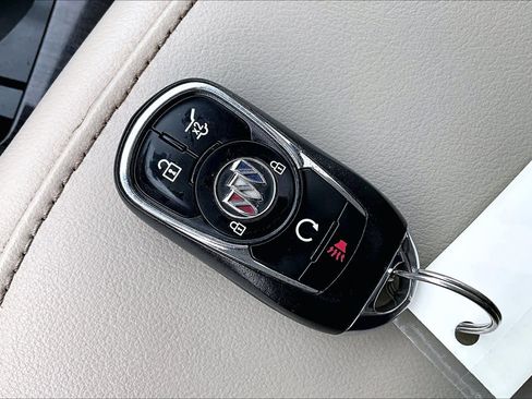 Used 2020 Buick Enclave Essence w/ Sound and Sites Package image 14