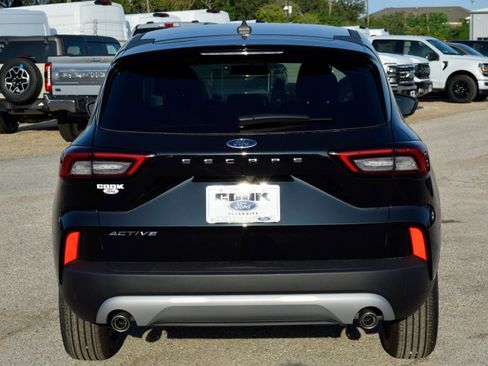 New 2026 Ford Escape Active image 5