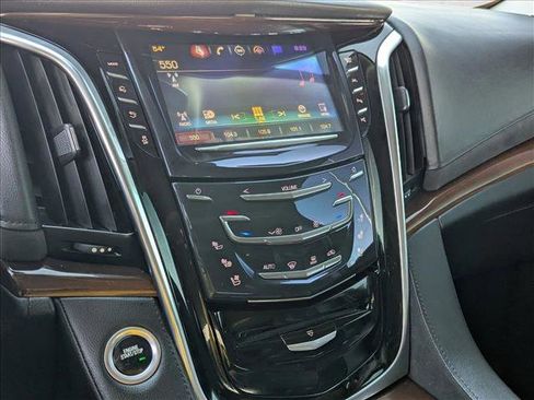 Used 2020 Cadillac Escalade Luxury w/ Escalade Sport Edition image 14