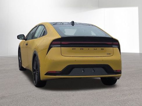 Certified 2025 Toyota Prius image 8