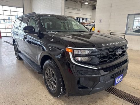 New 2026 Ford Expedition Max Active image 3