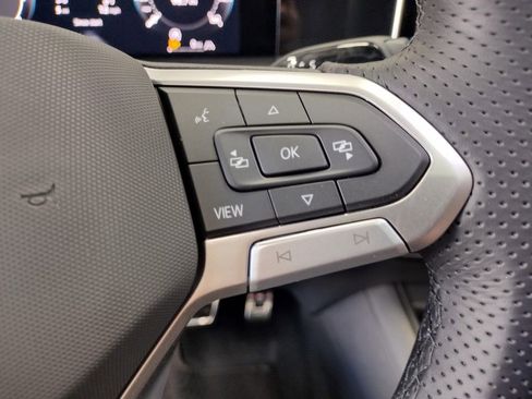 New 2026 Volkswagen Tiguan SE R-Line image 30