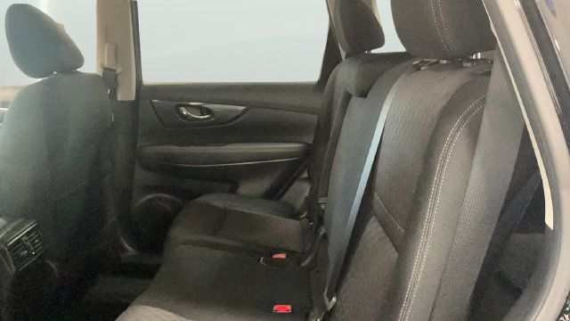 Used 2020 Nissan Rogue SV AWD/4WD image 17
