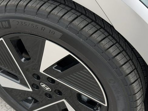 New 2026 Hyundai Ioniq 5 Limited image 10