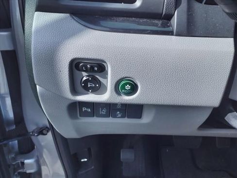 Used 2016 Honda Pilot Touring image 11