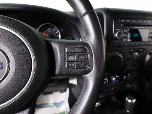 Used 2012 Jeep Wrangler Unlimited Sport image 31