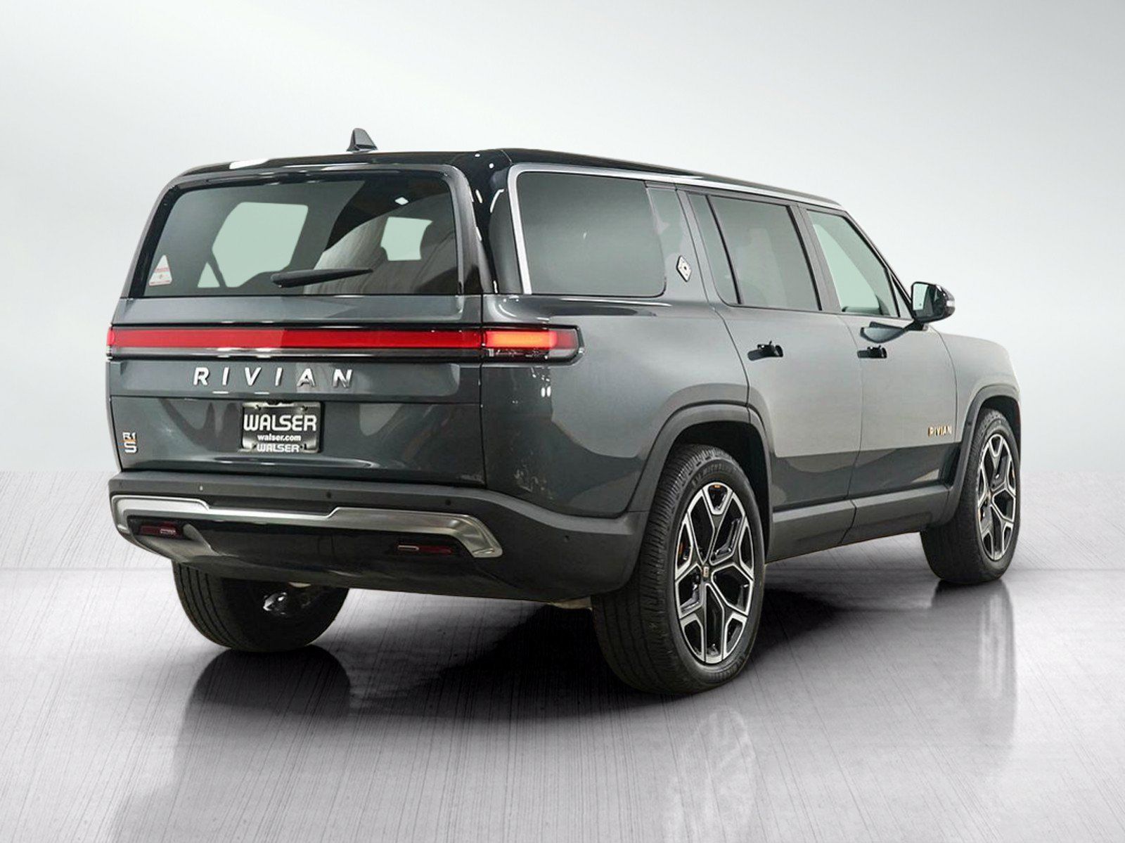 Used 2023 Rivian R1S Adventure Quad AWD/4WD image 5